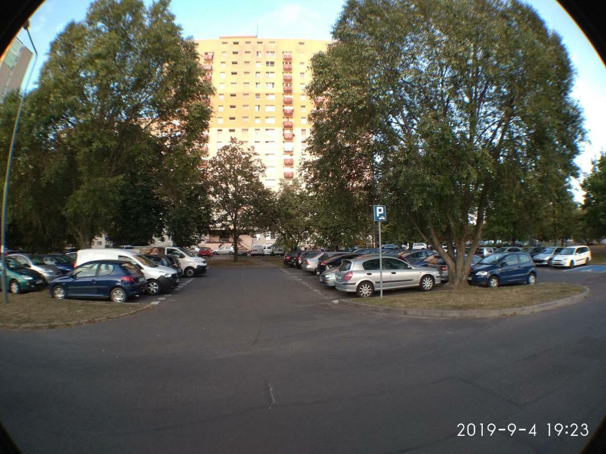 2020 Zwyciestwa 18 - Mieszkanie / Kawalerka / Studio Познань Экстерьер фото