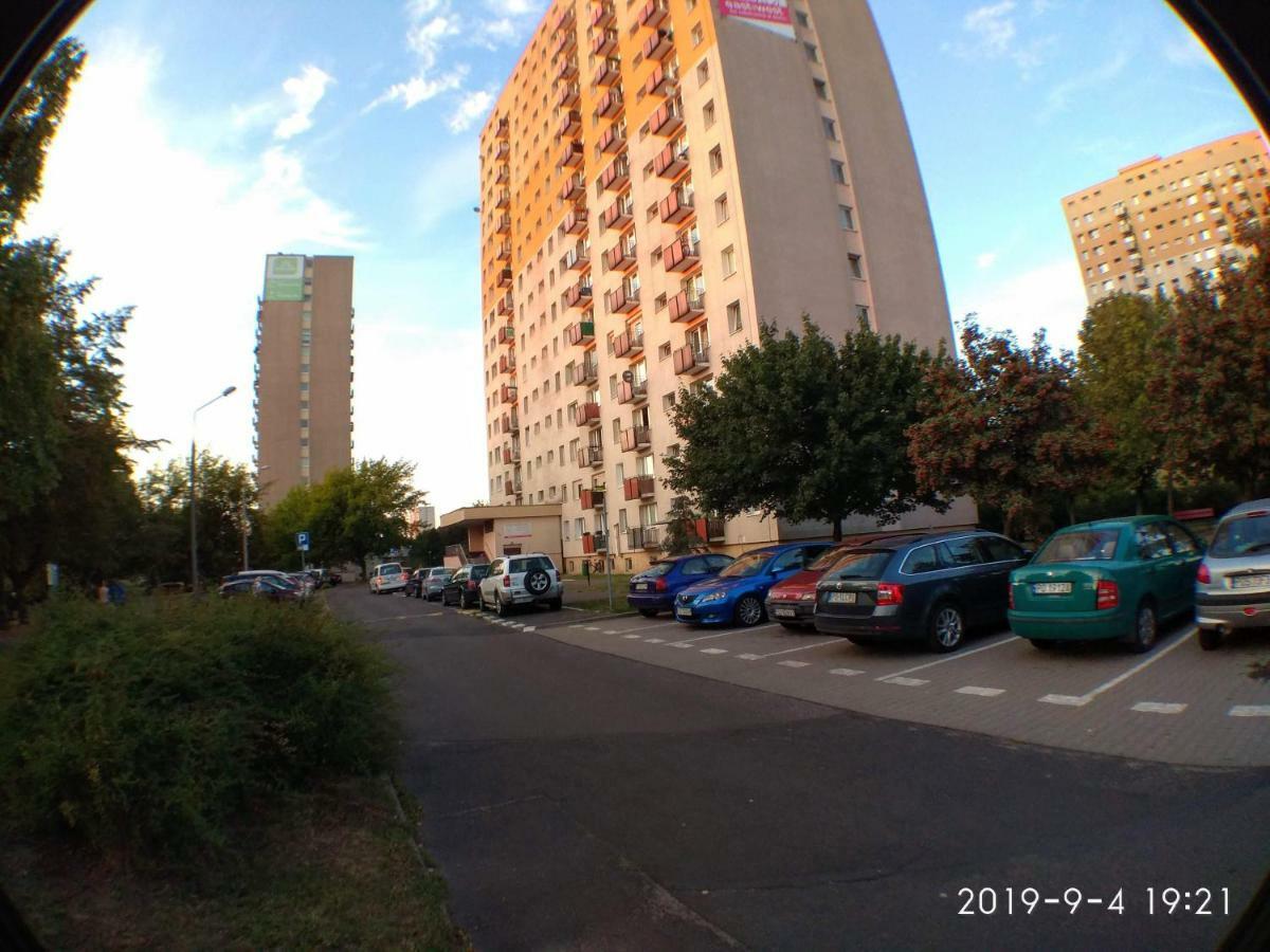 2020 Zwyciestwa 18 - Mieszkanie / Kawalerka / Studio Познань Экстерьер фото
